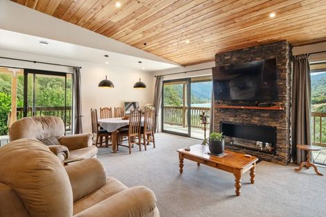 Photo of property in 16 Tai Close, Kaiuma Bay, Havelock, 7178