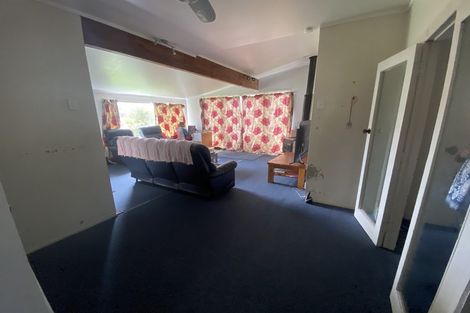 Photo of property in 87 Konini Road, Titirangi, Auckland, 0604