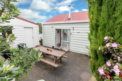 Photo of property in 88 Young Street, New Plymouth, 4310