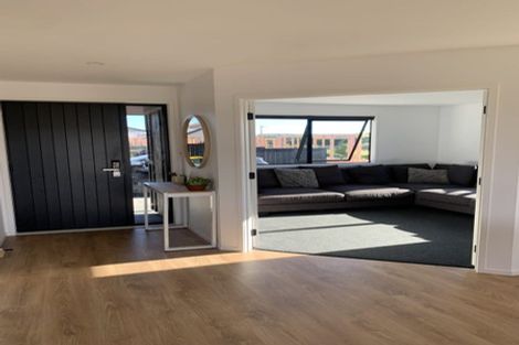 Photo of property in 33 Te Paea Avenue, Karaka, 2124