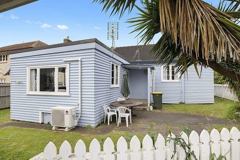 Photo of property in 85a Victoria Street, Pukekohe, 2120