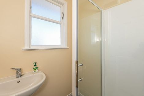 Photo of property in 29 Hinemoa Street, Levin, 5510