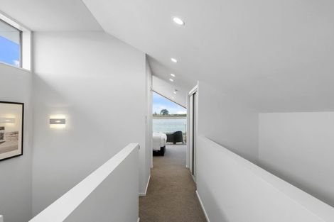 Photo of property in 1/45 Beachville Road, Redcliffs, Christchurch, 8081