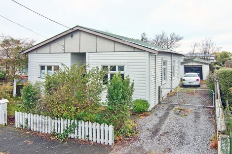 Photo of property in 30 Cambridge Terrace, Masterton, 5810