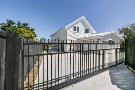 Photo of property in 39a Sutton Crescent, Papakura, 2110