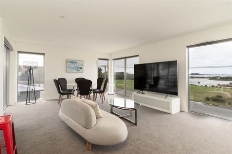Photo of property in 52 Mccormacks Bay Road, Mount Pleasant, Christchurch, 8081