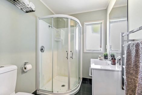 Photo of property in 9 Lingard Grove, Brooklyn, Wellington, 6021