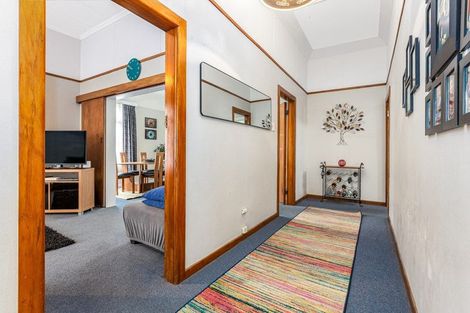 Photo of property in 21 Derwent Street, Island Bay, Wellington, 6023