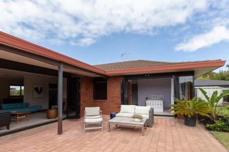 Photo of property in 11 Sunrise Avenue, Mount Maunganui, 3116