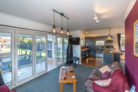 Photo of property in 55 Blake Street, New Brighton, Christchurch, 8061