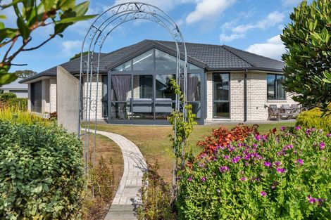 Photo of property in 3 Green Estate Drive, Waipu, 0510