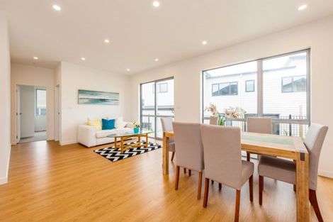 Photo of property in 10 Ahorangi Road, Silverdale, 0932