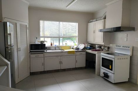 Photo of property in 3 Brook Street, Milford, Auckland, 0620