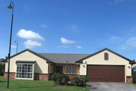 Photo of property in 2 Graven Court, Henderson, Auckland, 0612