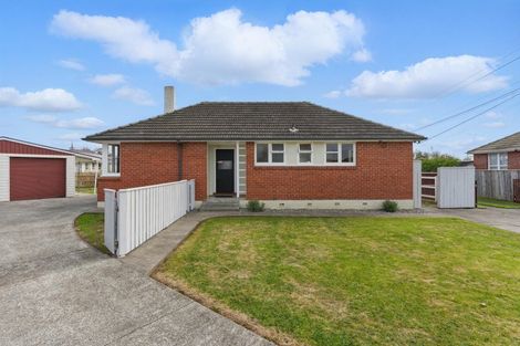 Photo of property in 11 Ward Street, Bulls, 4818