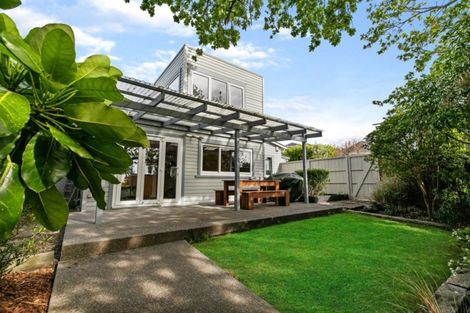 Photo of property in 1/5 View Road, Shelly Park, Auckland, 2014