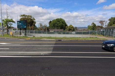 Photo of property in 320 Lincoln Road, Henderson, Auckland, 0610