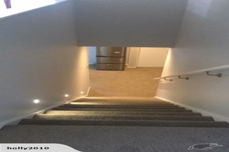 Photo of property in 17 Somes Crescent, Newlands, Wellington, 6037