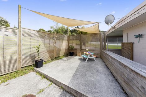Photo of property in 2 Flavia Place, Lynfield, Auckland, 1042