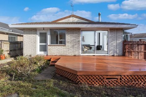 Photo of property in 2/19 Leonie Place, Aranui, Christchurch, 8061
