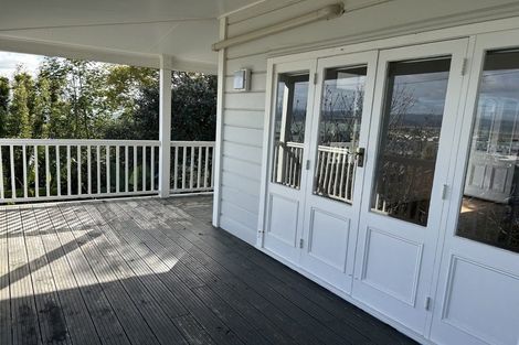 Photo of property in 1 Denholm Road, Hospital Hill, Napier, 4110