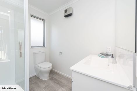 Photo of property in 18 Hart Road, Hauraki, Auckland, 0622