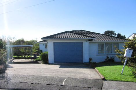 Photo of property in 1 Taha Road, Te Atatu South, Auckland, 0610
