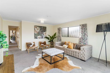 Photo of property in 31 Weiti Road, Orewa, 0931