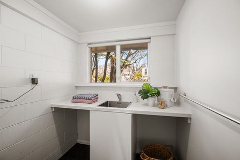 Photo of property in 10 Highfield Place, Avonhead, Christchurch, 8042