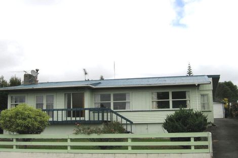 Photo of property in 15 O'donn Avenue, Beach Haven, Auckland, 0626