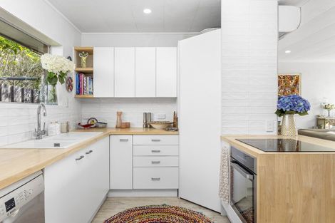 Photo of property in 2/274 Hibiscus Coast Highway, Orewa, 0931