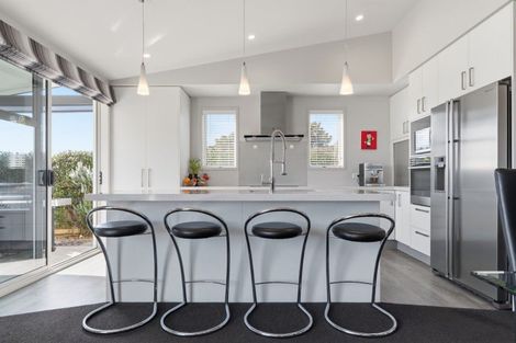Photo of property in 29 Harding Drive, Papamoa Beach, Papamoa, 3118