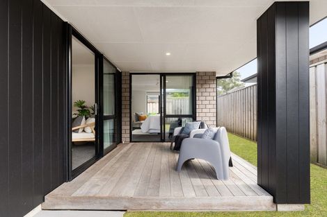 Photo of property in 37 Parau Drive, Bethlehem, Tauranga, 3110