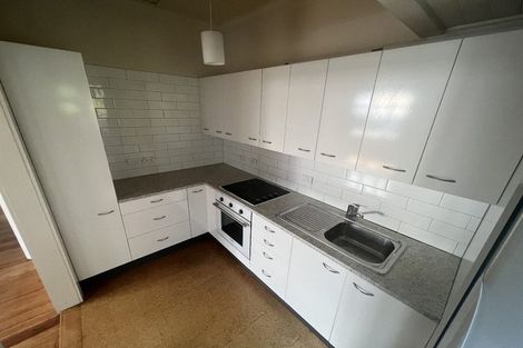 Photo of property in 24 Myrtle Crescent, Mount Cook, Wellington, 6021