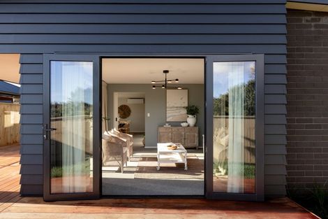 Photo of property in 11d Western Avenue, Omokoroa, 3114