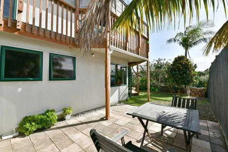 Photo of property in 2/603 Whangaparaoa Road, Stanmore Bay, Whangaparaoa, 0932