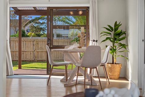 Photo of property in 4 Motiti Road, Papamoa Beach, Papamoa, 3118