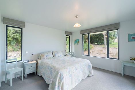 Photo of property in 904 Te Oka Bay Road, Te Oka, Little River, 7591