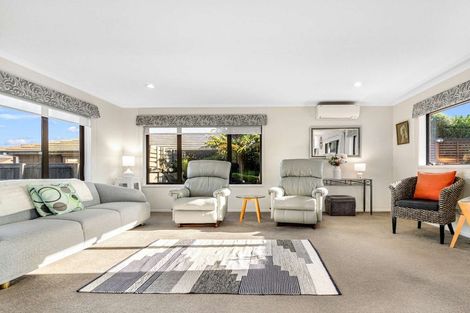 Photo of property in 5 Carroll Place, Owhata, Rotorua, 3010