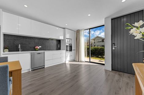 Photo of property in 17 Hoiho Road, Pukekohe, 2120