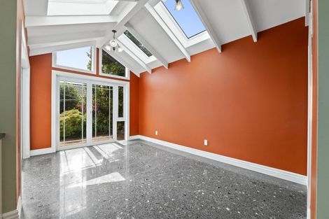 Photo of property in 263 Carrington Street, Vogeltown, New Plymouth, 4310