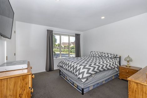 Photo of property in 169 Grimseys Road, Redwood, Christchurch, 8051