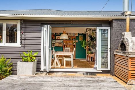 Photo of property in 120 Parkhurst Road, Parakai, 0830