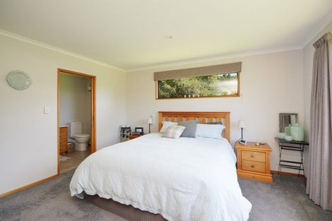 Photo of property in 24 Spence Avenue, Otatara, Invercargill, 9879