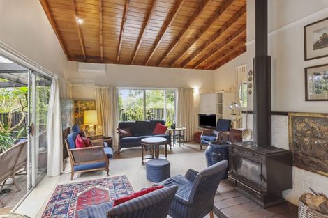 Photo of property in 48 Makora Road, Otaihanga, Paraparaumu, 5036