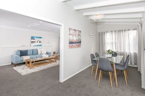 Photo of property in 17 Kensington Place, Fairfield, Hamilton, 3214