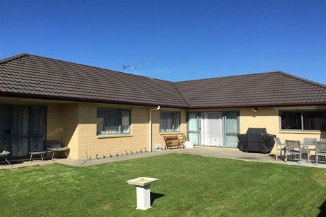 Photo of property in 11 Franshell Crescent, East Tamaki, Auckland, 2013