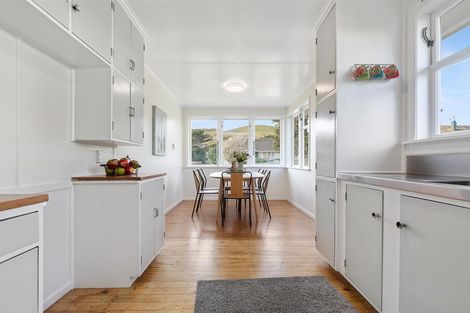 Photo of property in 101 Waihora Crescent, Waitangirua, Porirua, 5024