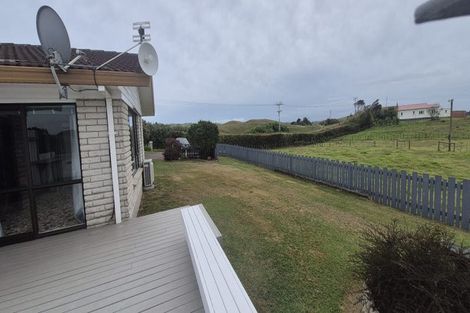 Photo of property in 452 Kohekohe Karioitahi Road, Karioitahi, Waiuku, 2683