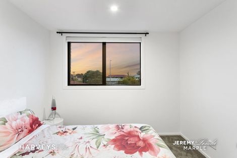 Photo of property in 7/83 Vodanovich Road, Te Atatu South, Auckland, 0610